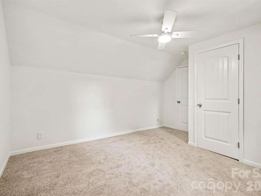 2019 Dalehurst Drive, Charlotte, NC 28205.  MLS# CAR4411501, YatesRealty ID 42142. 