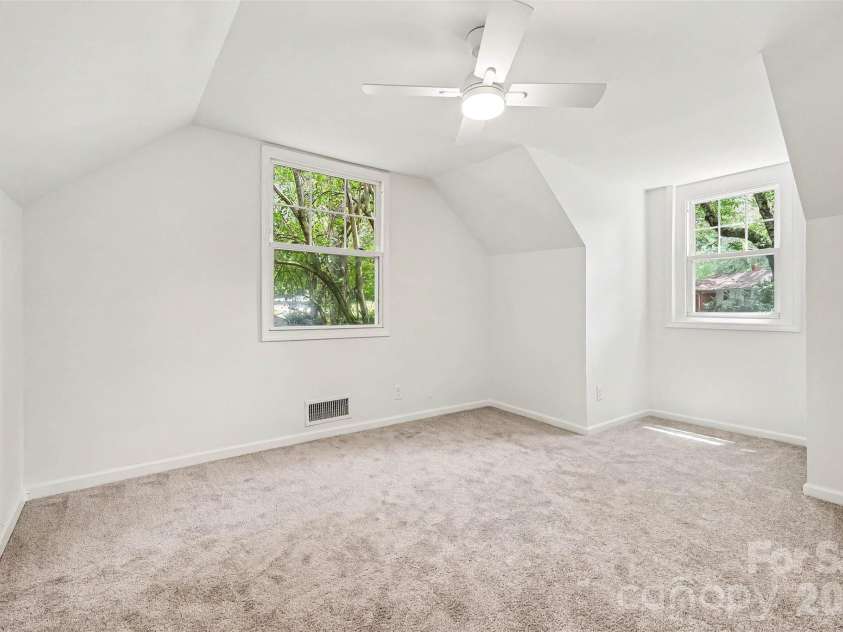 2019 Dalehurst Drive, Charlotte, NC 28205.  MLS# CAR4411501, YatesRealty ID 42142. 