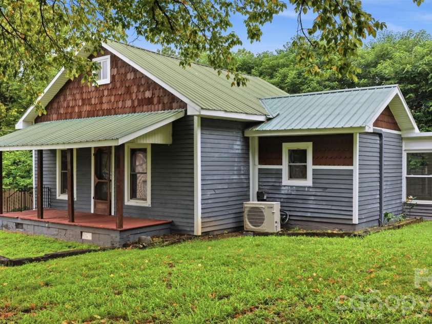 3466 Roberta Road, Concord, NC 28027.  MLS# CAR4410706, YatesRealty ID 42144. 