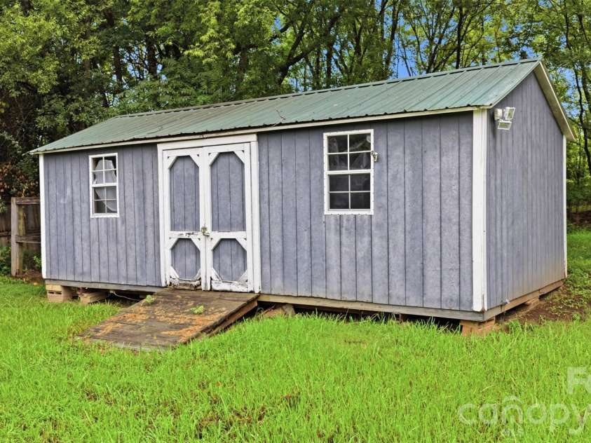 3466 Roberta Road, Concord, NC 28027.  MLS# CAR4410706, YatesRealty ID 42144. 