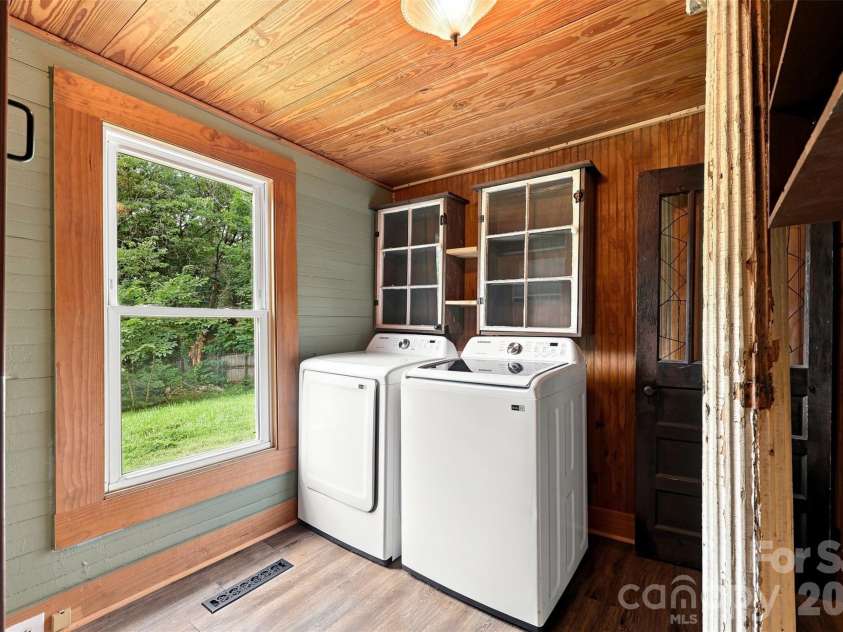 3466 Roberta Road, Concord, NC 28027.  MLS# CAR4410706, YatesRealty ID 42144. 