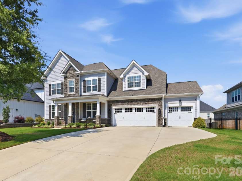 10508 Ardley Manor Drive, Charlotte, NC 28227.  MLS# CAR4408894, YatesRealty ID 42145. 