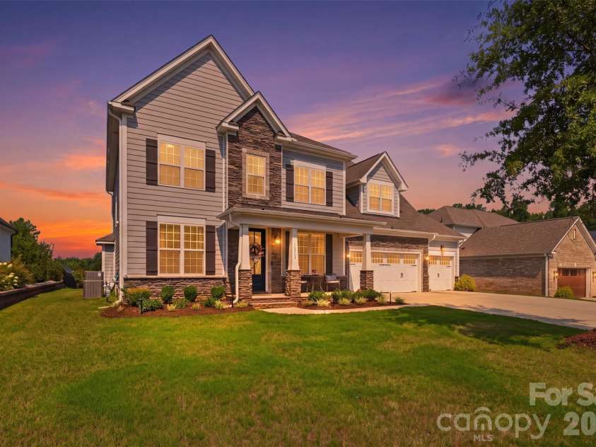 10508 Ardley Manor Drive, Charlotte, NC 28227.  MLS# CAR4408894, YatesRealty ID 42145. 