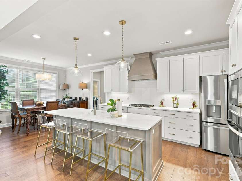 10508 Ardley Manor Drive, Charlotte, NC 28227.  MLS# CAR4408894, YatesRealty ID 42145. 