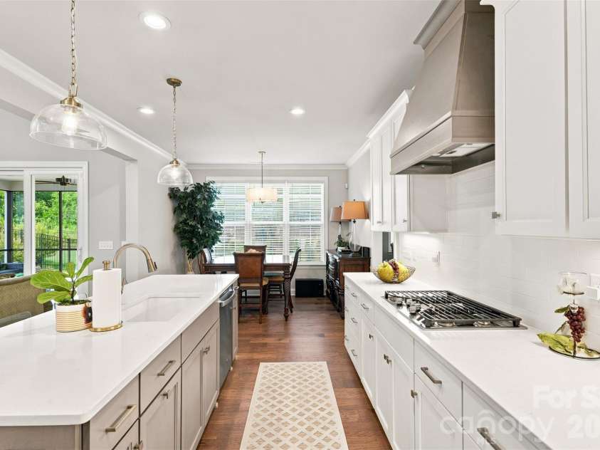 10508 Ardley Manor Drive, Charlotte, NC 28227.  MLS# CAR4408894, YatesRealty ID 42145. 