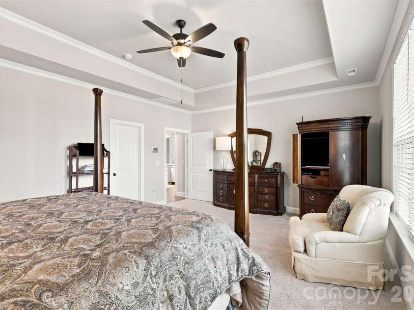 10508 Ardley Manor Drive, Charlotte, NC 28227.  MLS# CAR4408894, YatesRealty ID 42145. 