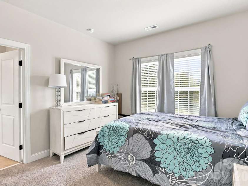 10508 Ardley Manor Drive, Charlotte, NC 28227.  MLS# CAR4408894, YatesRealty ID 42145. 