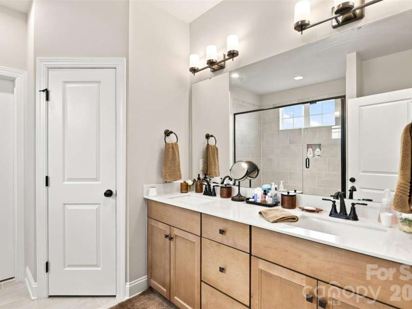 10508 Ardley Manor Drive, Charlotte, NC 28227.  MLS# CAR4408894, YatesRealty ID 42145. 