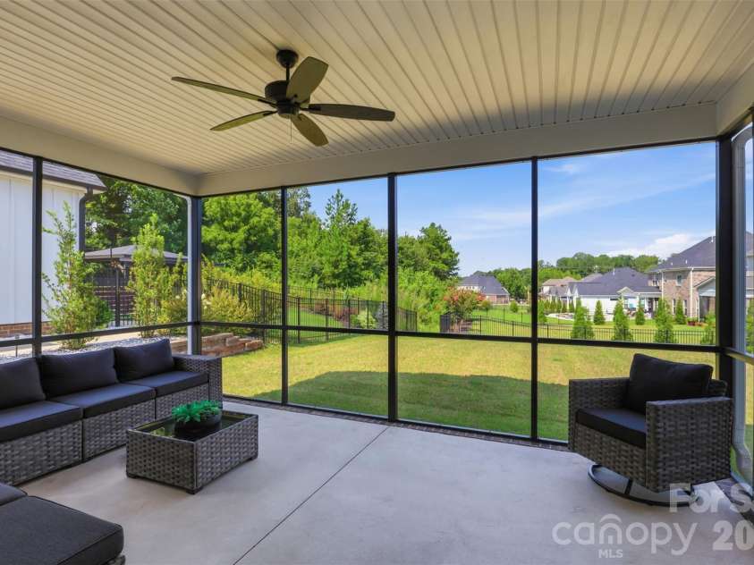 10508 Ardley Manor Drive, Charlotte, NC 28227.  MLS# CAR4408894, YatesRealty ID 42145. 
