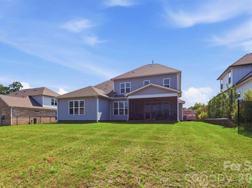 10508 Ardley Manor Drive, Charlotte, NC 28227.  MLS# CAR4408894, YatesRealty ID 42145. 
