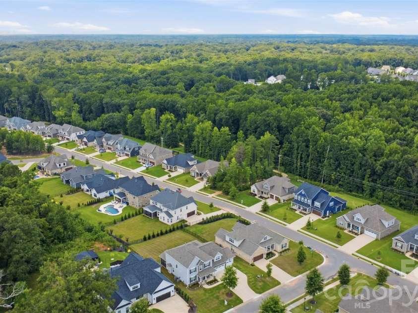 10508 Ardley Manor Drive, Charlotte, NC 28227.  MLS# CAR4408894, YatesRealty ID 42145. 