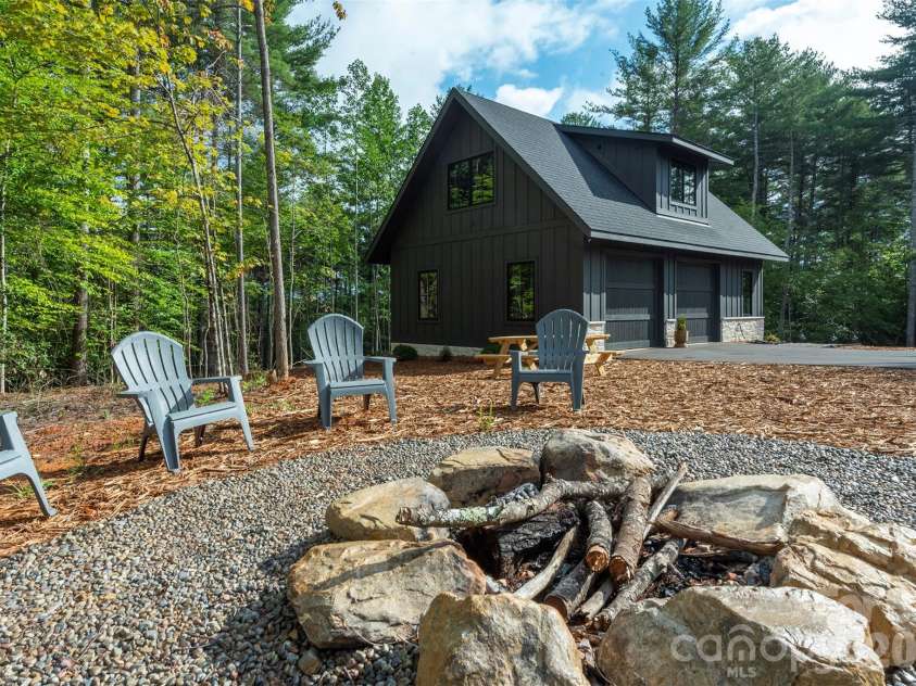 1156 Campbells Trace, Nebo, NC 28761.  MLS# CAR4411887, YatesRealty ID 42146. 