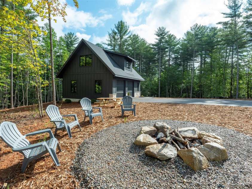1156 Campbells Trace, Nebo, NC 28761.  MLS# CAR4411887, YatesRealty ID 42146. 