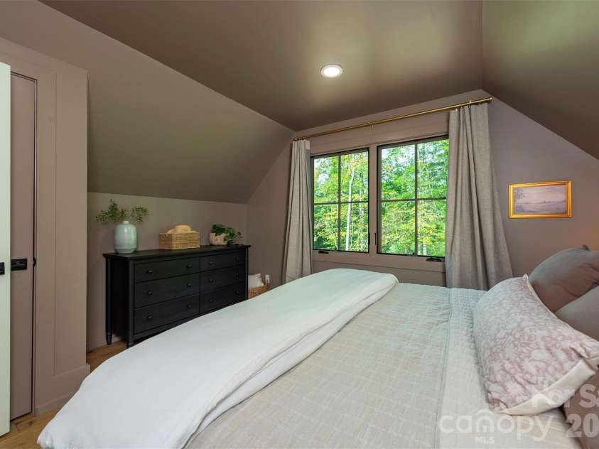 1156 Campbells Trace, Nebo, NC 28761.  MLS# CAR4411887, YatesRealty ID 42146. 