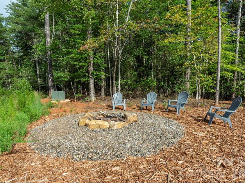 1156 Campbells Trace, Nebo, NC 28761.  MLS# CAR4411887, YatesRealty ID 42146. 