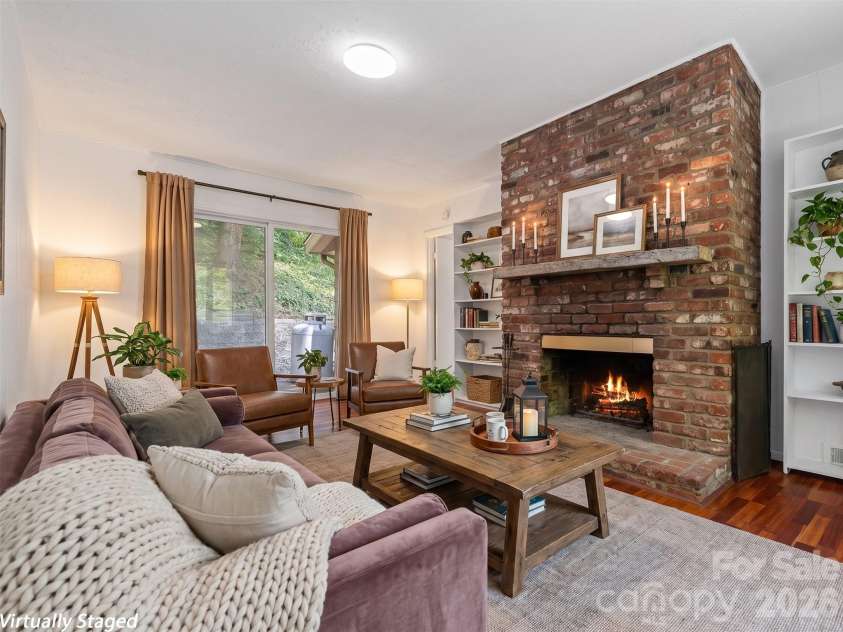 41 Pinehurst Road, Asheville, NC 28805.  MLS# CAR4408089, YatesRealty ID 42148. 