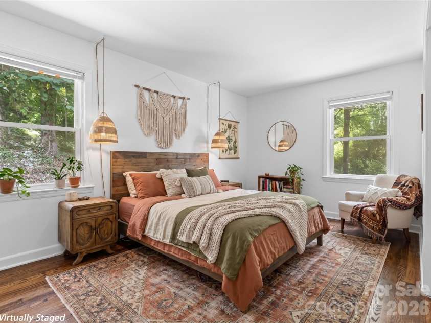 41 Pinehurst Road, Asheville, NC 28805.  MLS# CAR4408089, YatesRealty ID 42148. 