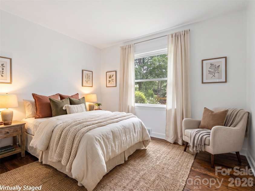 41 Pinehurst Road, Asheville, NC 28805.  MLS# CAR4408089, YatesRealty ID 42148. 