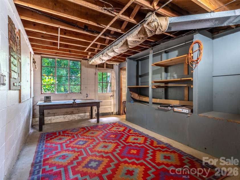 41 Pinehurst Road, Asheville, NC 28805.  MLS# CAR4408089, YatesRealty ID 42148. 