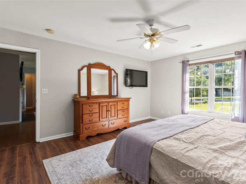 200 Autumn Woods Boulevard, Mount Holly, NC 28120.  MLS# CAR4410226, YatesRealty ID 42149. 
