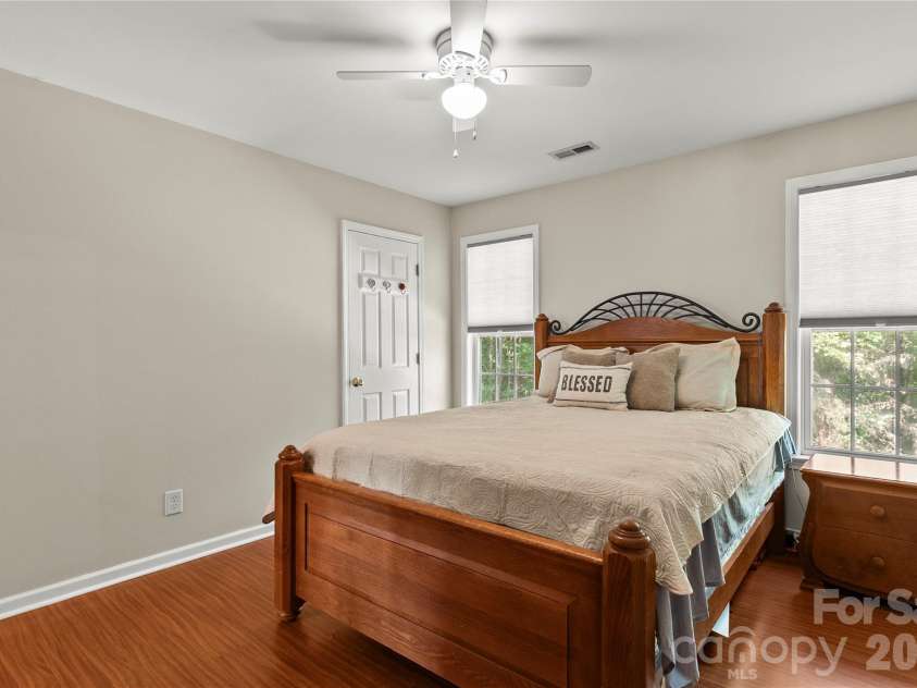 200 Autumn Woods Boulevard, Mount Holly, NC 28120.  MLS# CAR4410226, YatesRealty ID 42149. 