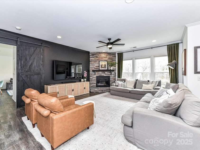 15724 Reynolds Drive, Indian Land, SC 29707.  MLS# CAR4235677, YatesRealty ID 4215. Family Rood