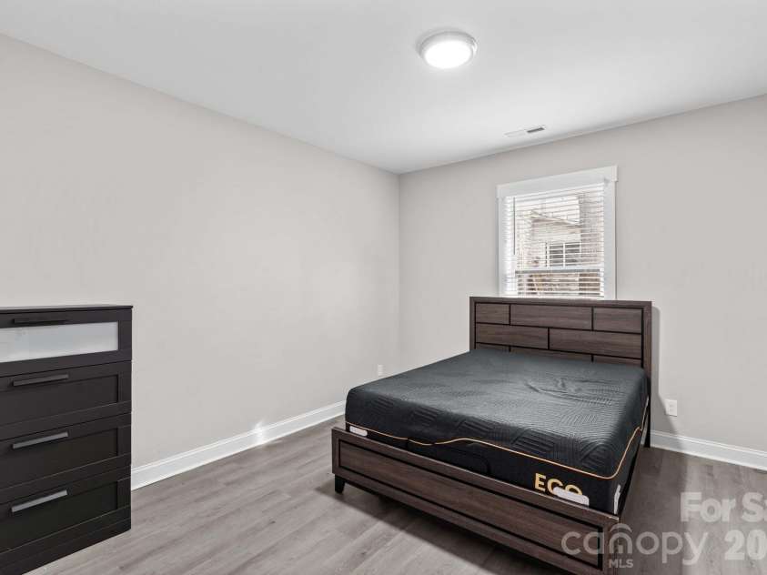 705 5th Avenue, Lexington, NC 27292.  MLS# CAR4345054, YatesRealty ID 4215. 