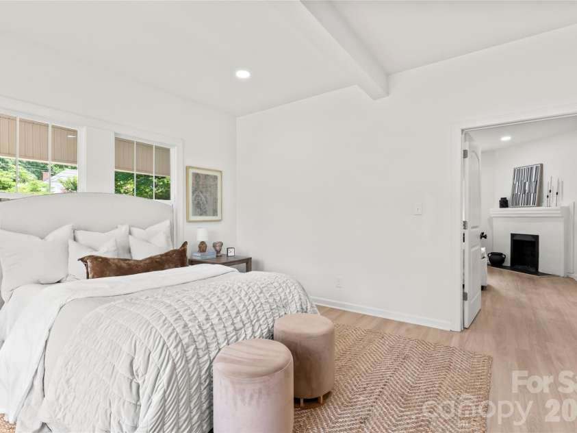 815 Second Avenue, Gastonia, NC 28054.  MLS# CAR4259204, YatesRealty ID 4215. 