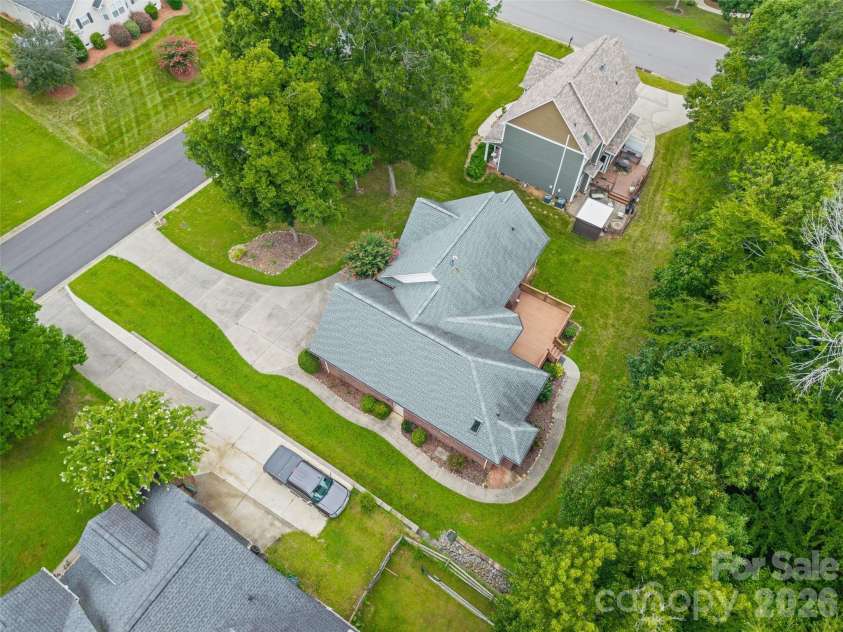 5385 Apple Glen Drive, Harrisburg, NC 28075.  MLS# CAR4407413, YatesRealty ID 42152. LONG DRIVEWAY