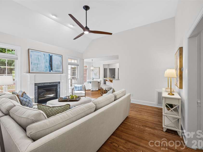 5385 Apple Glen Drive, Harrisburg, NC 28075.  MLS# CAR4407413, YatesRealty ID 42152. VAULTED CEILING IN FAMILY ROOM