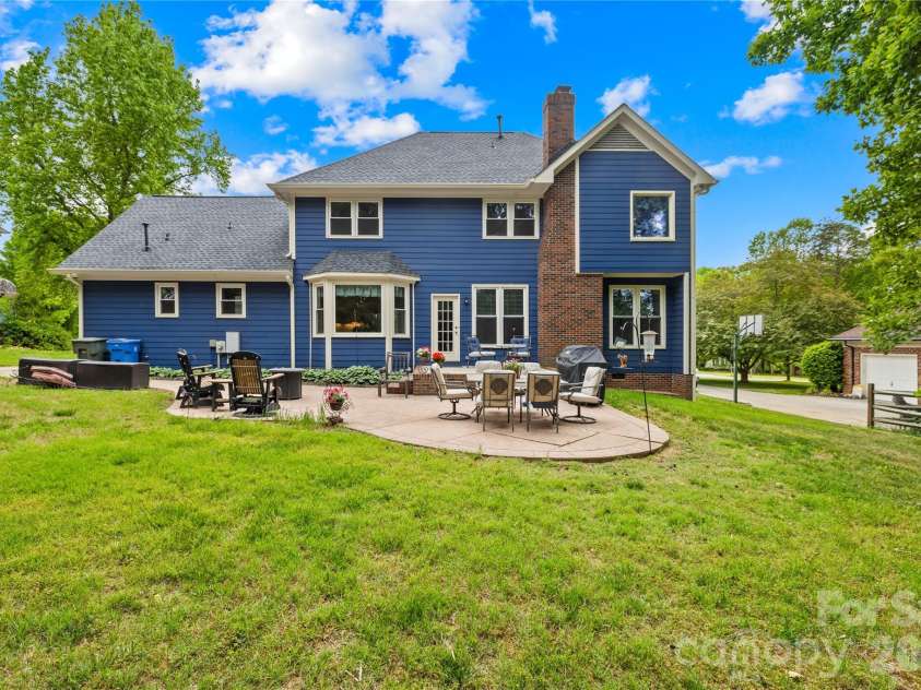 1066 Briarcliff Road, Mooresville, NC 28115.  MLS# CAR4381253, YatesRealty ID 42154. Spacious backyard
