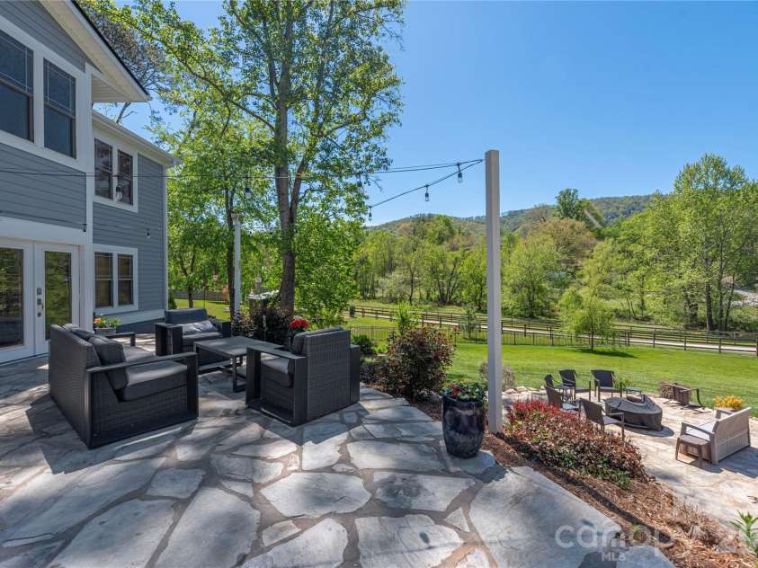 48 Duncan Estate Drive, Fletcher, NC 28732.  MLS# CAR4392041, YatesRealty ID 42155. 