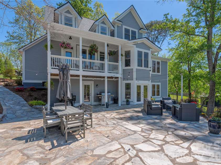 48 Duncan Estate Drive, Fletcher, NC 28732.  MLS# CAR4392041, YatesRealty ID 42155. 