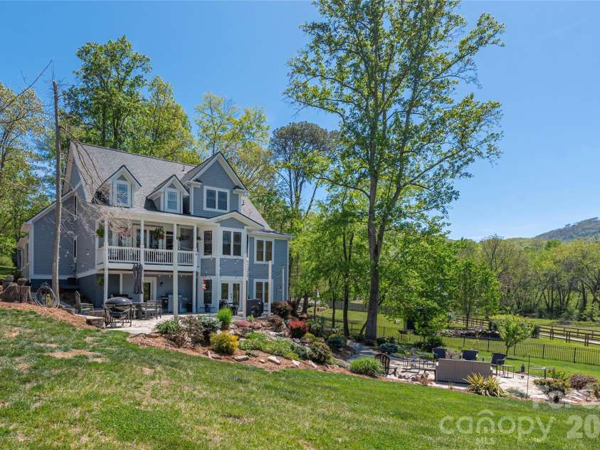 48 Duncan Estate Drive, Fletcher, NC 28732.  MLS# CAR4392041, YatesRealty ID 42155. 