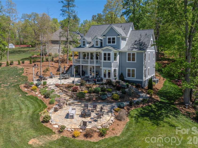 48 Duncan Estate Drive, Fletcher, NC 28732.  MLS# CAR4392041, YatesRealty ID 42155. 