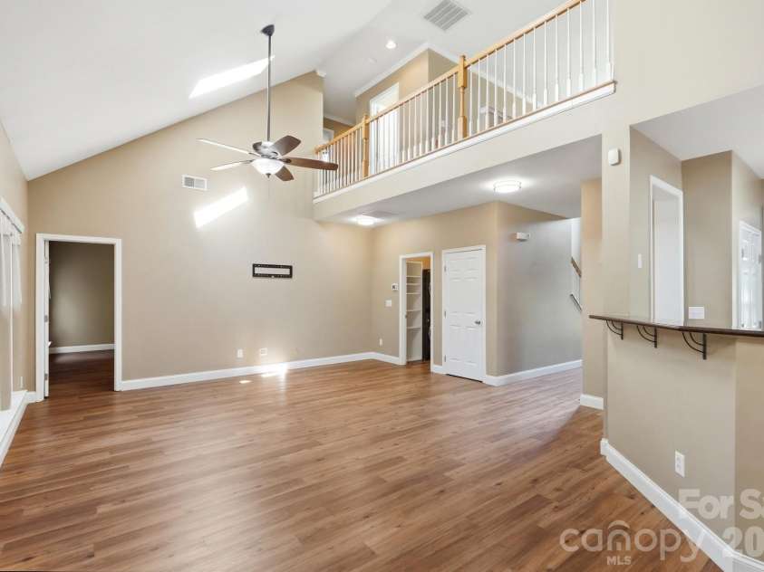 11630 Clingman Lane, Charlotte, NC 28214.  MLS# CAR4402284, YatesRealty ID 42156. 