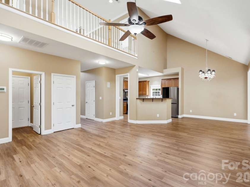 11630 Clingman Lane, Charlotte, NC 28214.  MLS# CAR4402284, YatesRealty ID 42156. 