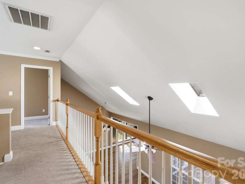 11630 Clingman Lane, Charlotte, NC 28214.  MLS# CAR4402284, YatesRealty ID 42156. 