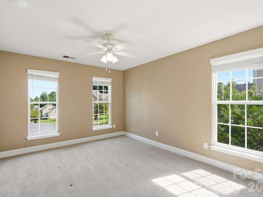 11630 Clingman Lane, Charlotte, NC 28214.  MLS# CAR4402284, YatesRealty ID 42156. 