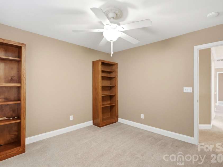 11630 Clingman Lane, Charlotte, NC 28214.  MLS# CAR4402284, YatesRealty ID 42156. 