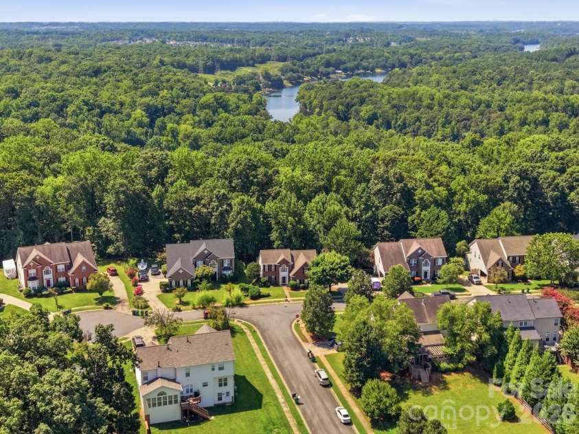 11630 Clingman Lane, Charlotte, NC 28214.  MLS# CAR4402284, YatesRealty ID 42156. 
