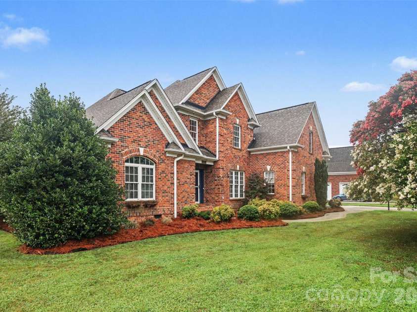 1004 Creekwalk Drive, Stanley, NC 28164.  MLS# CAR4403309, YatesRealty ID 42157. 