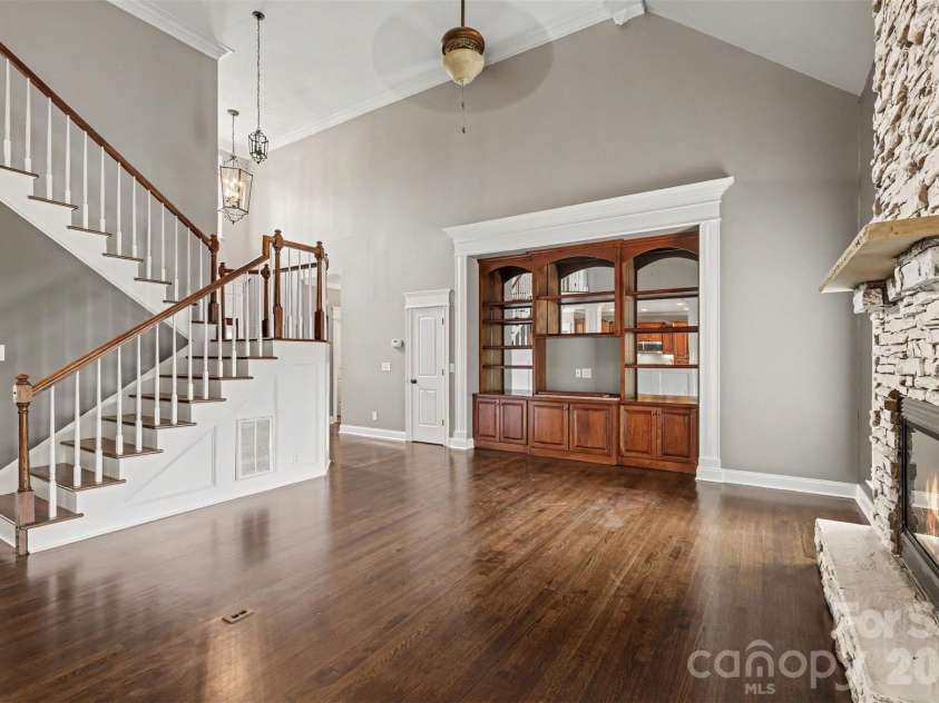 1004 Creekwalk Drive, Stanley, NC 28164.  MLS# CAR4403309, YatesRealty ID 42157. 