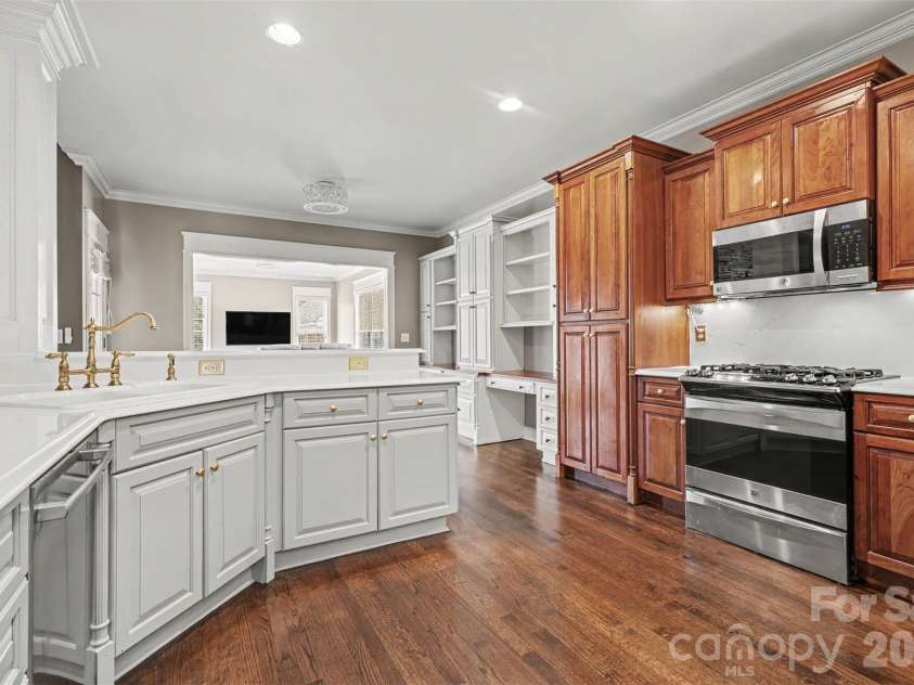 1004 Creekwalk Drive, Stanley, NC 28164.  MLS# CAR4403309, YatesRealty ID 42157. 