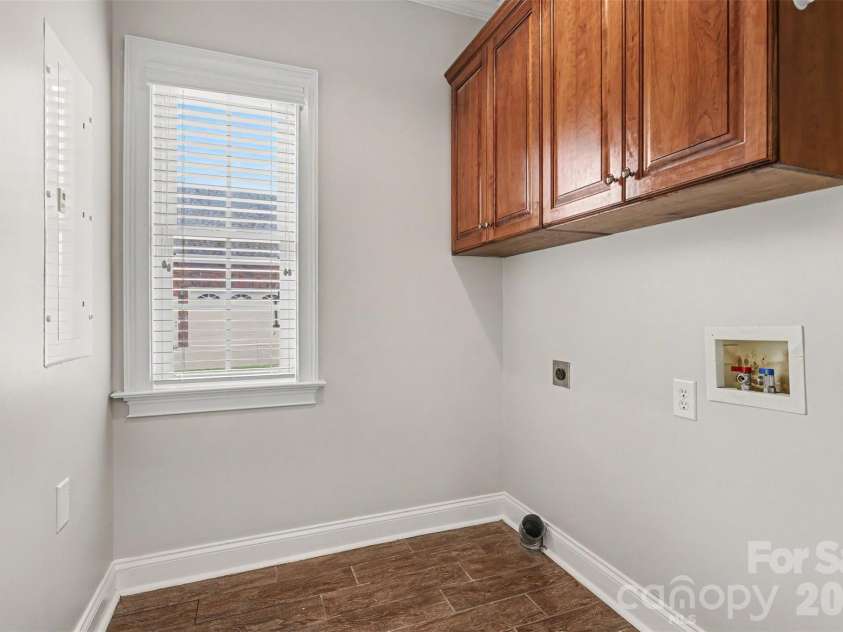 1004 Creekwalk Drive, Stanley, NC 28164.  MLS# CAR4403309, YatesRealty ID 42157. 