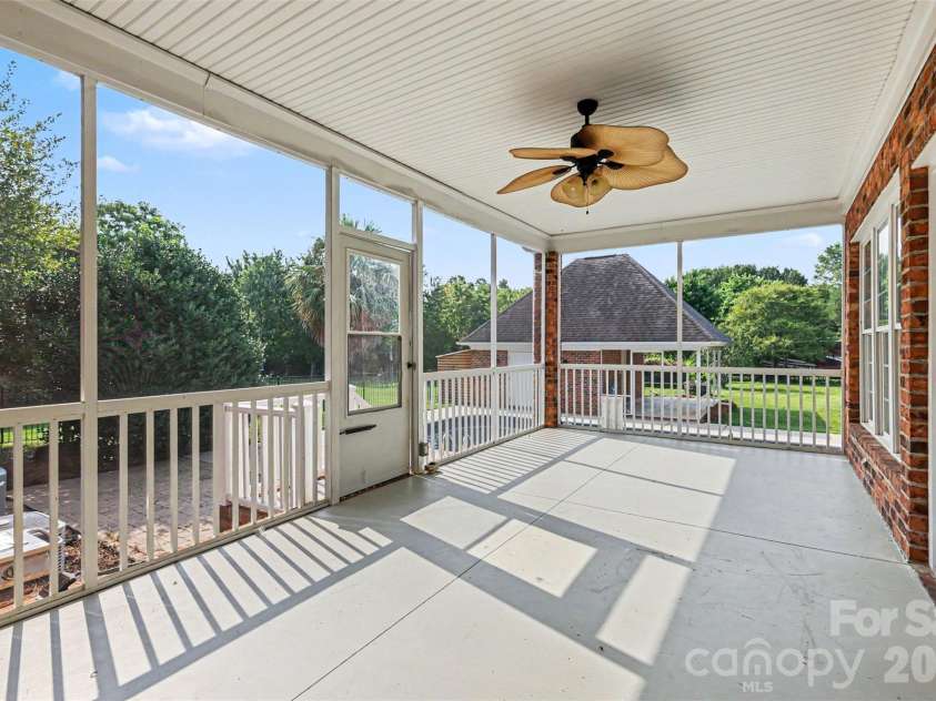 1004 Creekwalk Drive, Stanley, NC 28164.  MLS# CAR4403309, YatesRealty ID 42157. 