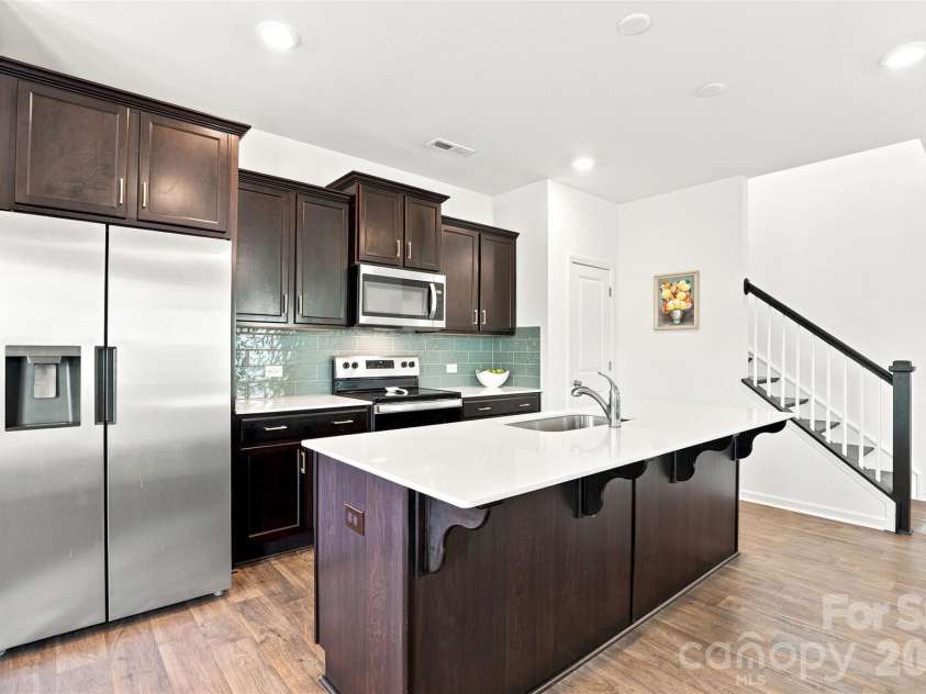 517 Willamette Drive, Salisbury, NC 28146.  MLS# CAR4405440, YatesRealty ID 42158. 