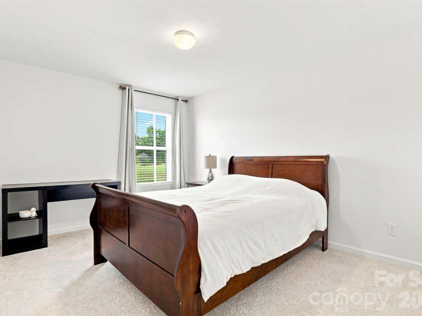 517 Willamette Drive, Salisbury, NC 28146.  MLS# CAR4405440, YatesRealty ID 42158. 