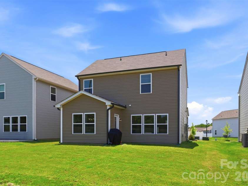 517 Willamette Drive, Salisbury, NC 28146.  MLS# CAR4405440, YatesRealty ID 42158. 