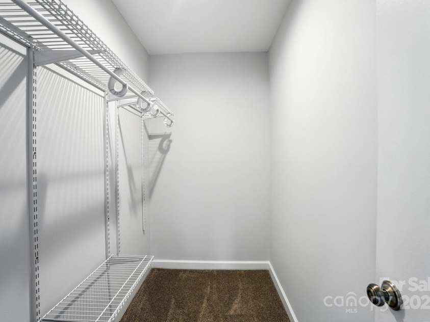 1606 Sharon Road, Charlotte, NC 28210.  MLS# CAR4286350, YatesRealty ID 4216. 